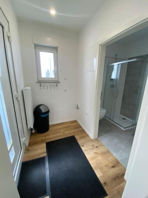 Neues Bungalow Fuer Bis Zu 4 Personen Oberhausen  Kültér fotó